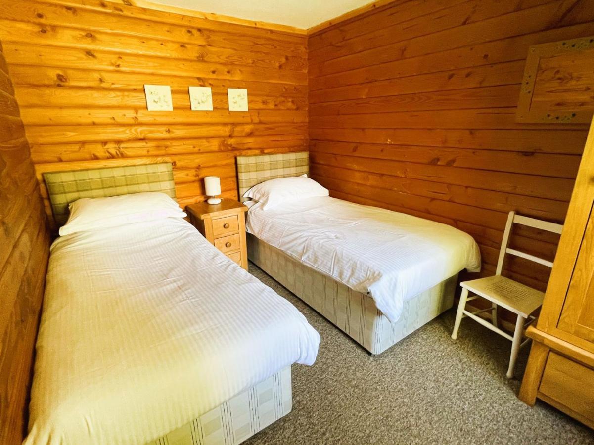 Marnoch Deveron Valley Cottages מראה חיצוני תמונה